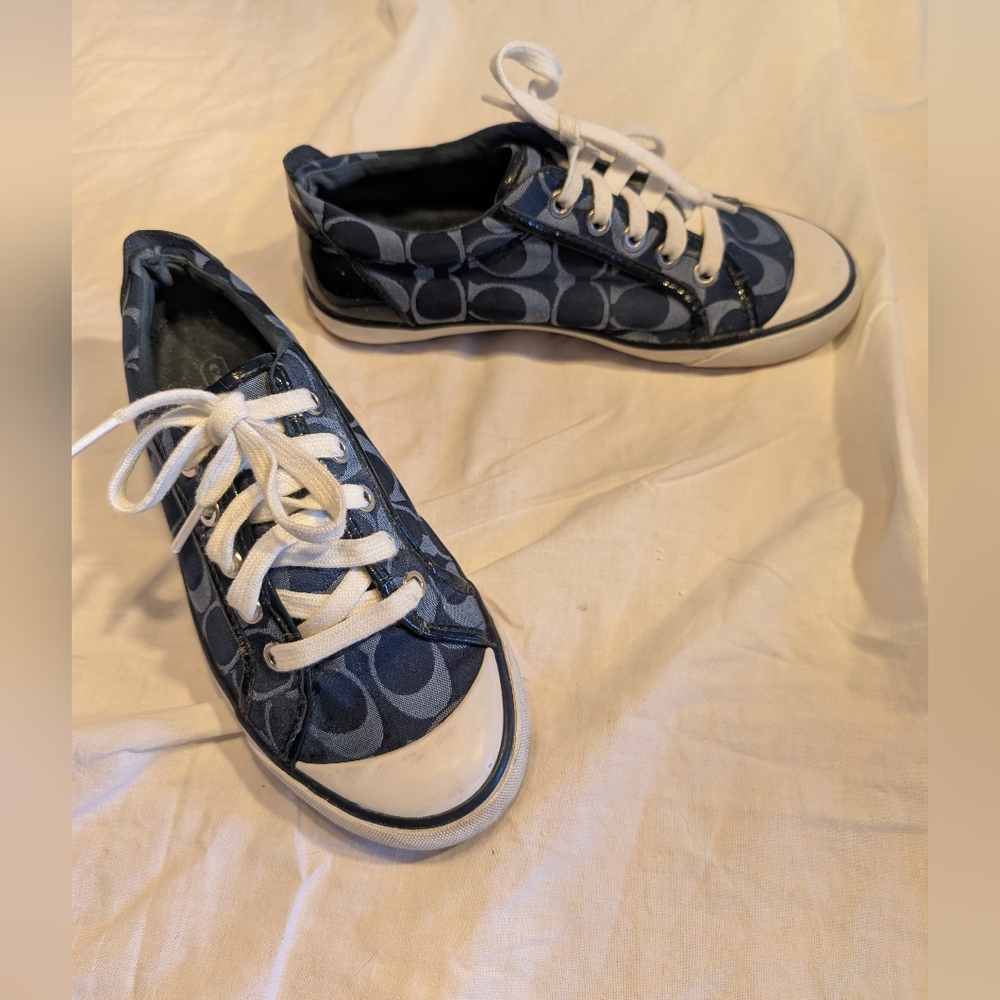 2/60$ Coach Navy Blue Women's Sneakers
